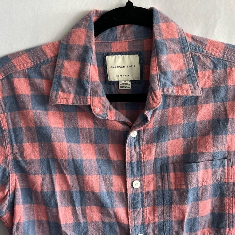 Women's American Eagle Pink & Blue Plaid Button Down Shirt - Picture 3 of 7